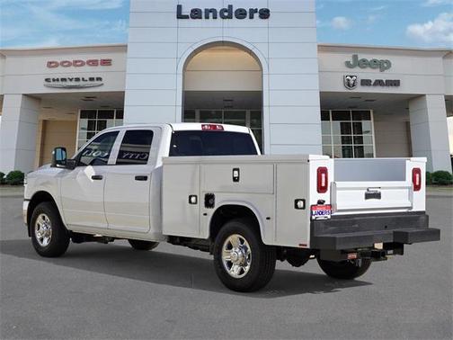 2026 RAM 2500 Tradesman Crew Cab 4x2 8' Box