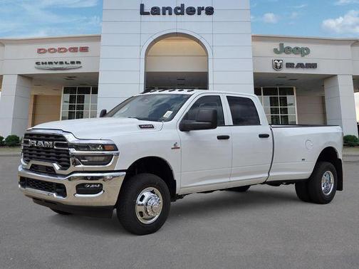2026 RAM 3500 Tradesman Crew Cab 4x4 8' Box