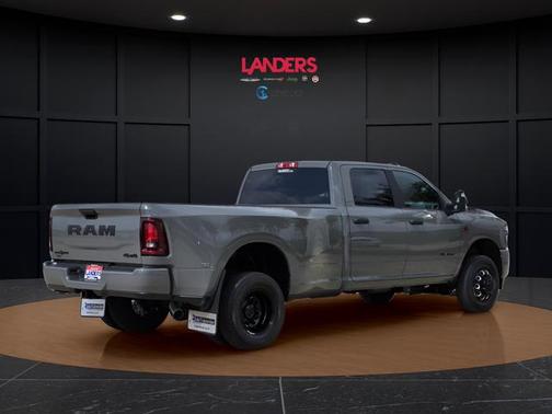 Ceramic Gray Clearcoat 2026 RAM 3500 Lone Star Crew Cab 4x4 8' Box