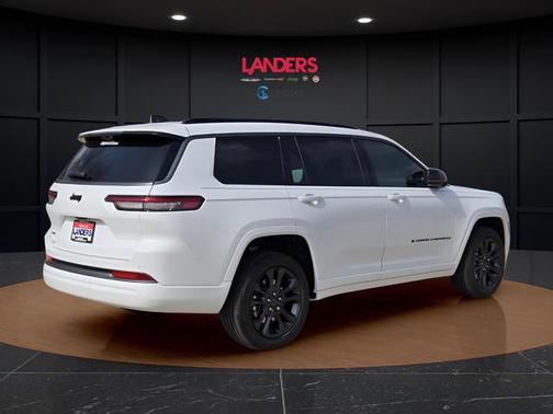 Bright White Clearcoat 2026 Jeep Grand Cherokee L Limited