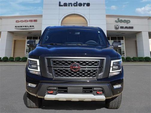 2024 Nissan Titan PRO-4X