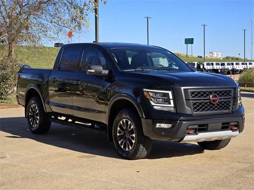 2024 Nissan Titan PRO-4X