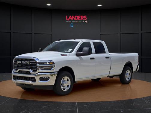 Bright White Clearcoat 2026 RAM 2500 Tradesman Crew Cab 4x2 8' Box