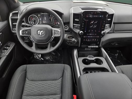 Molten Red Pearlcoat 2026 RAM 1500 Big Horn/Lone Star