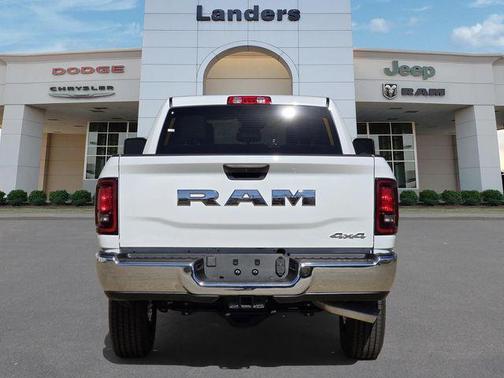 2026 RAM 2500 Tradesman Crew Cab 4x4 6'4' Box