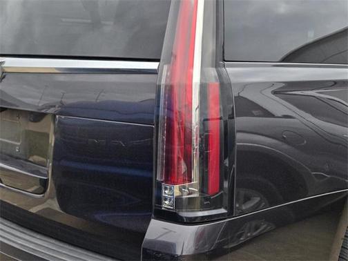 2018 Cadillac Escalade ESV Luxury