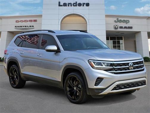 2022 Volkswagen Atlas 3.6L SE w/Technology