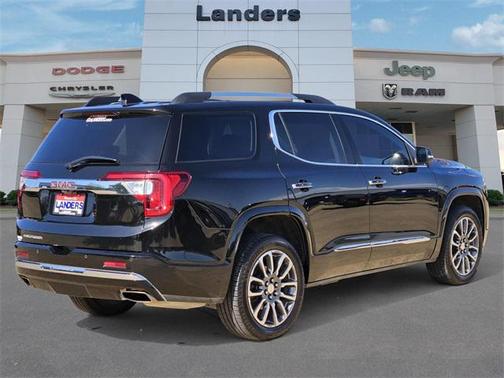 2022 GMC Acadia Denali