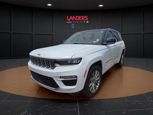 Bright White Clearcoat 2023 Jeep Grand Cherokee Summit