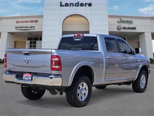 2022 RAM 2500 Laramie Crew Cab 4x4 6'4' Box