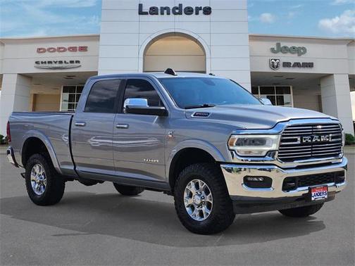 2022 RAM 2500 Laramie Crew Cab 4x4 6'4' Box
