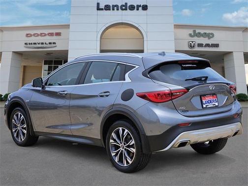 2018 INFINITI QX30 Premium