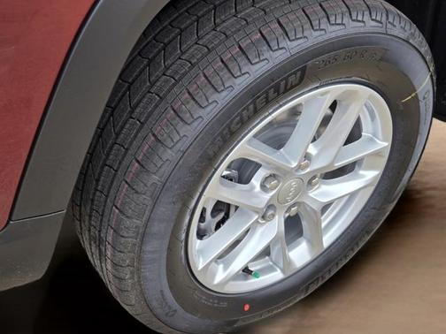 Velvet Red Pearlcoat 2026 Jeep Grand Cherokee L Altitude