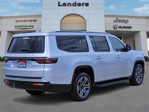 2023 Jeep Wagoneer L Series II 4x2