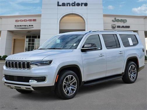 2023 Jeep Wagoneer L Series II 4x2