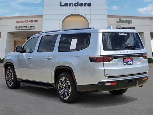 2023 Jeep Wagoneer L Series II 4x2