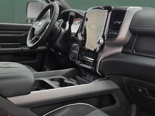 Ceramic Gray Clearcoat 2026 RAM 2500 Laramie Crew Cab 4x4 6'4' Box