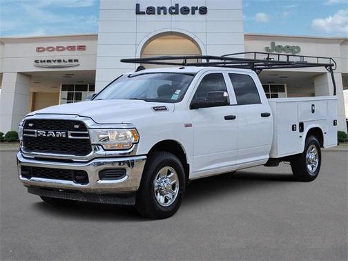 2022 RAM 2500 Tradesman Crew Cab 4x2 8' Box
