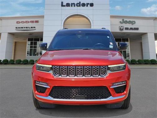 2022 Jeep Grand Cherokee Summit