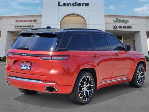 2022 Jeep Grand Cherokee Summit