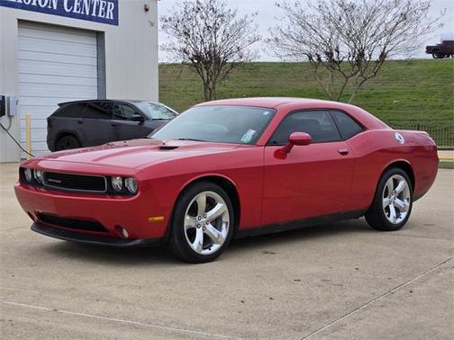 2012 Dodge Challenger SXT