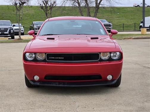 2012 Dodge Challenger SXT
