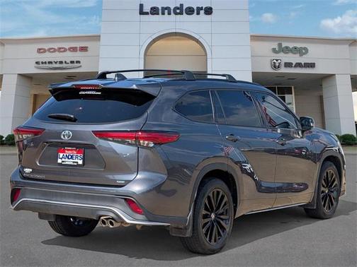 2023 Toyota Highlander XSE