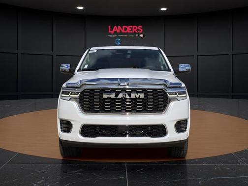 Ivory White Tri-Coat Pearlcoat 2026 RAM 1500 ST