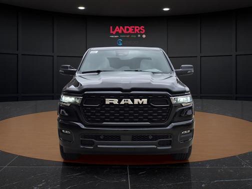 Diamond Black Crystal Pearlcoat 2026 RAM 1500 Big Horn/Lone Star