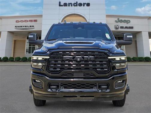2025 RAM 3500 Limited Crew Cab 4x4 8' Box