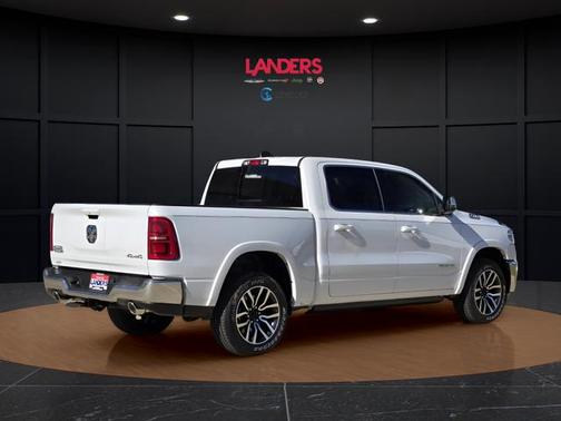 Ivory White Tri-Coat Pearlcoat 2026 RAM 1500 Longhorn