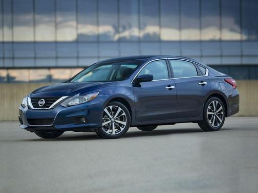 Super Black Clearcoat 2017 Nissan Altima 2.5 S
