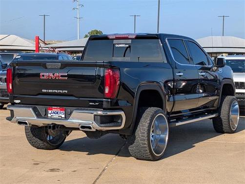 2022 GMC Sierra 1500 SLT