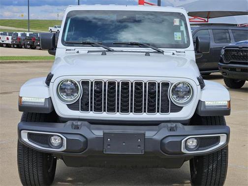 2024 Jeep Wrangler 4-Door Sahara 4x4
