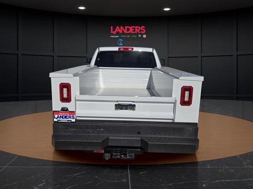 Bright White Clearcoat 2026 RAM 2500 Tradesman Crew Cab 4x2 8' Box