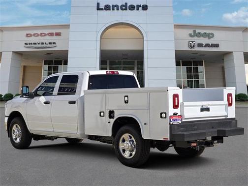 2026 RAM 2500 Tradesman Crew Cab 4x2 8' Box