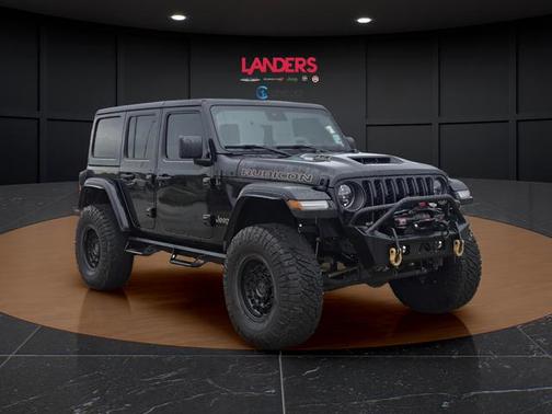 Black Clearcoat 2023 Jeep Wrangler Rubicon 392