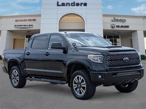 2018 Toyota Tundra SR5