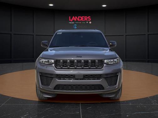 Baltic Gray Metallic Clearcoat 2026 Jeep Grand Cherokee Altitude