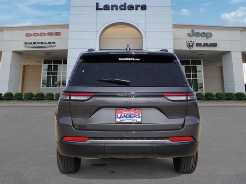 2026 Jeep Grand Cherokee Altitude