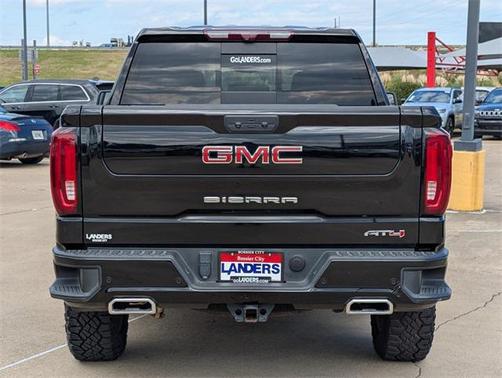2023 GMC Sierra 1500 AT4