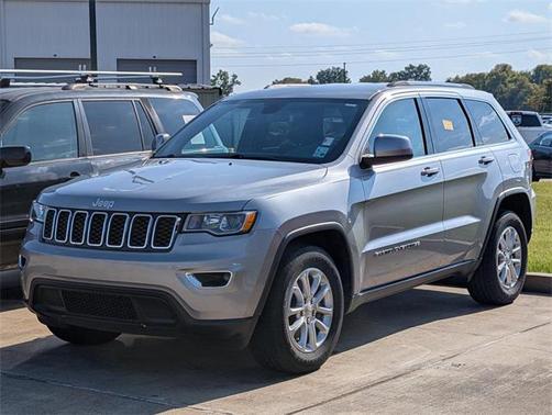 2021 Jeep Grand Cherokee Laredo