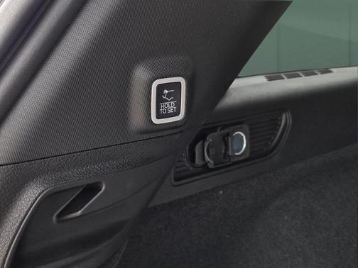 baltic gray metallic clearcoat 2026 Jeep Grand Cherokee Summit