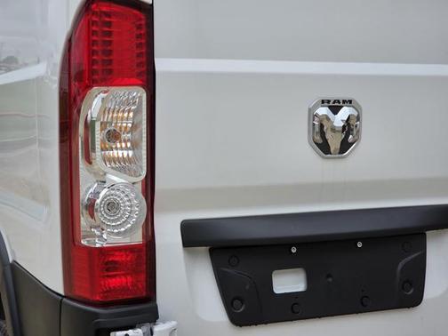 Bright White Clearcoat 2026 RAM ProMaster 1500 Low Roof