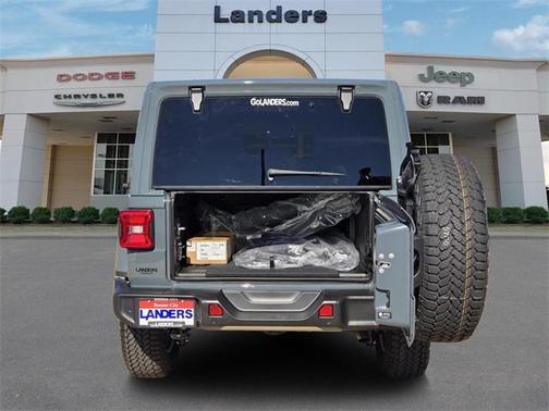 2026 Jeep Wrangler 4-Door Sahara 4x4