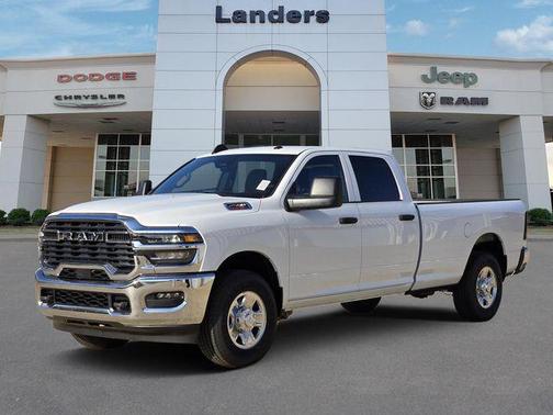 2026 RAM 2500 Tradesman Crew Cab 4x2 8' Box