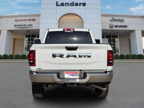 2026 RAM 2500 Tradesman Crew Cab 4x2 8' Box