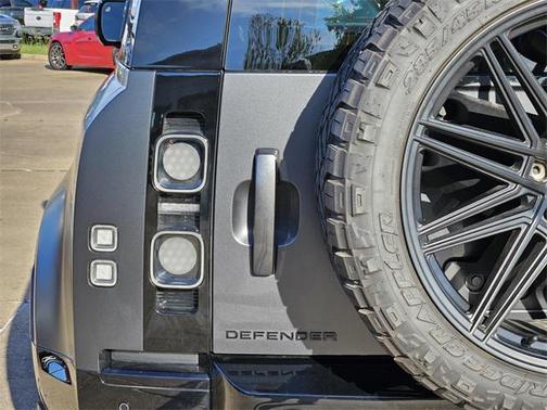 2024 Land Rover Defender 110 P400 X