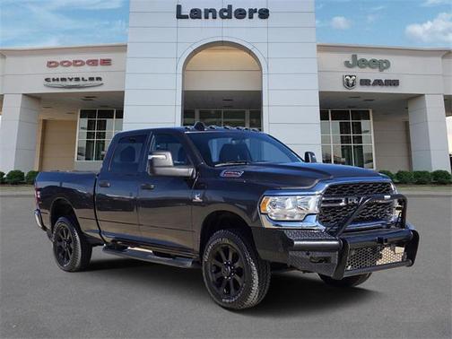 2024 RAM 2500 Tradesman Crew Cab 4x4 6'4' Box