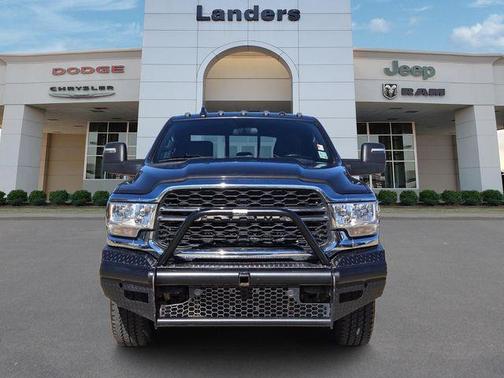 2024 RAM 2500 Tradesman Crew Cab 4x4 6'4' Box